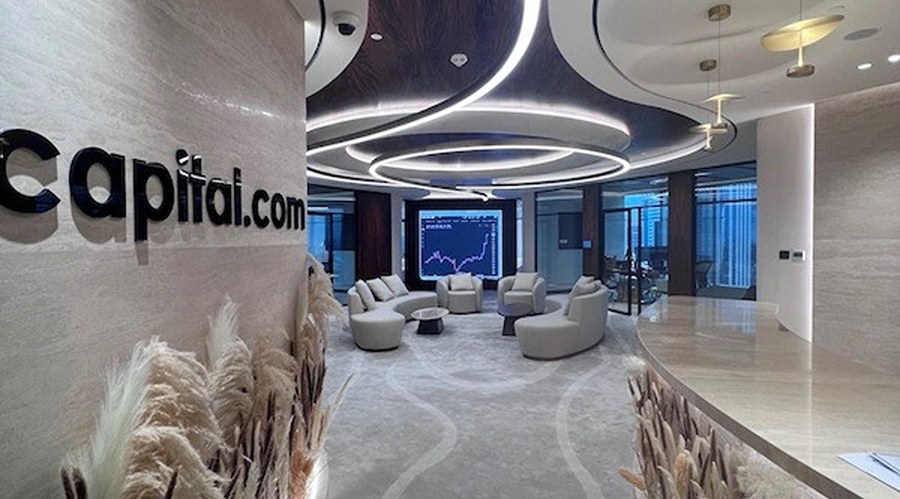 Summit Insights：将英伟达评级由买进下调至持有